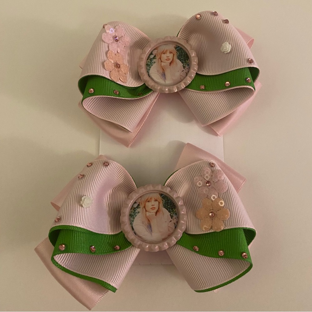 Taylor Swift Hair Bow Set